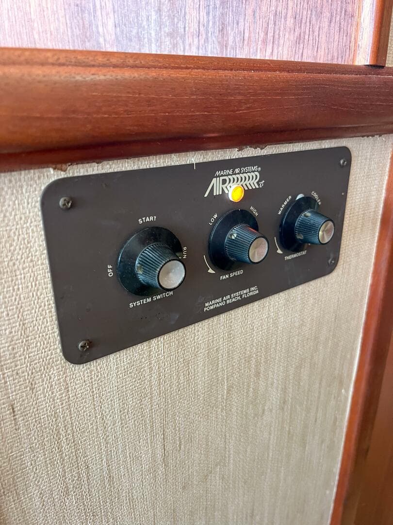 1987 Tollycraft 34 Sedan Sport