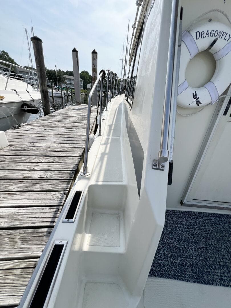 1987 Tollycraft 34 Sedan Sport