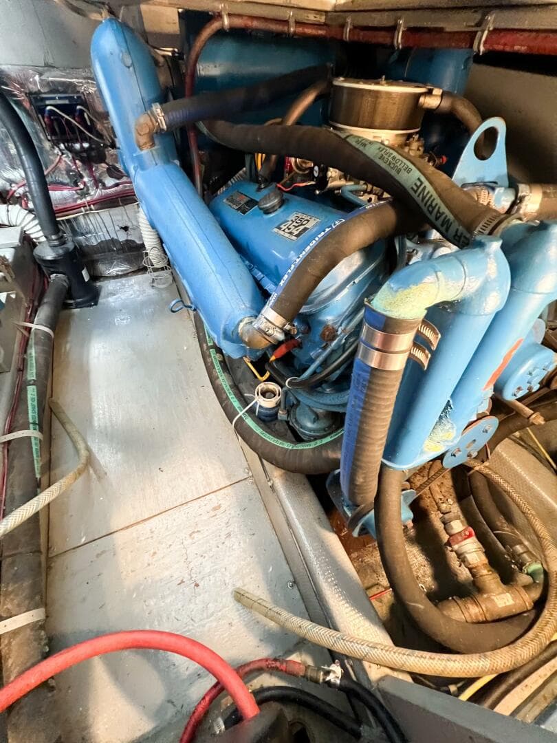 1987 Tollycraft 34 Sedan Sport