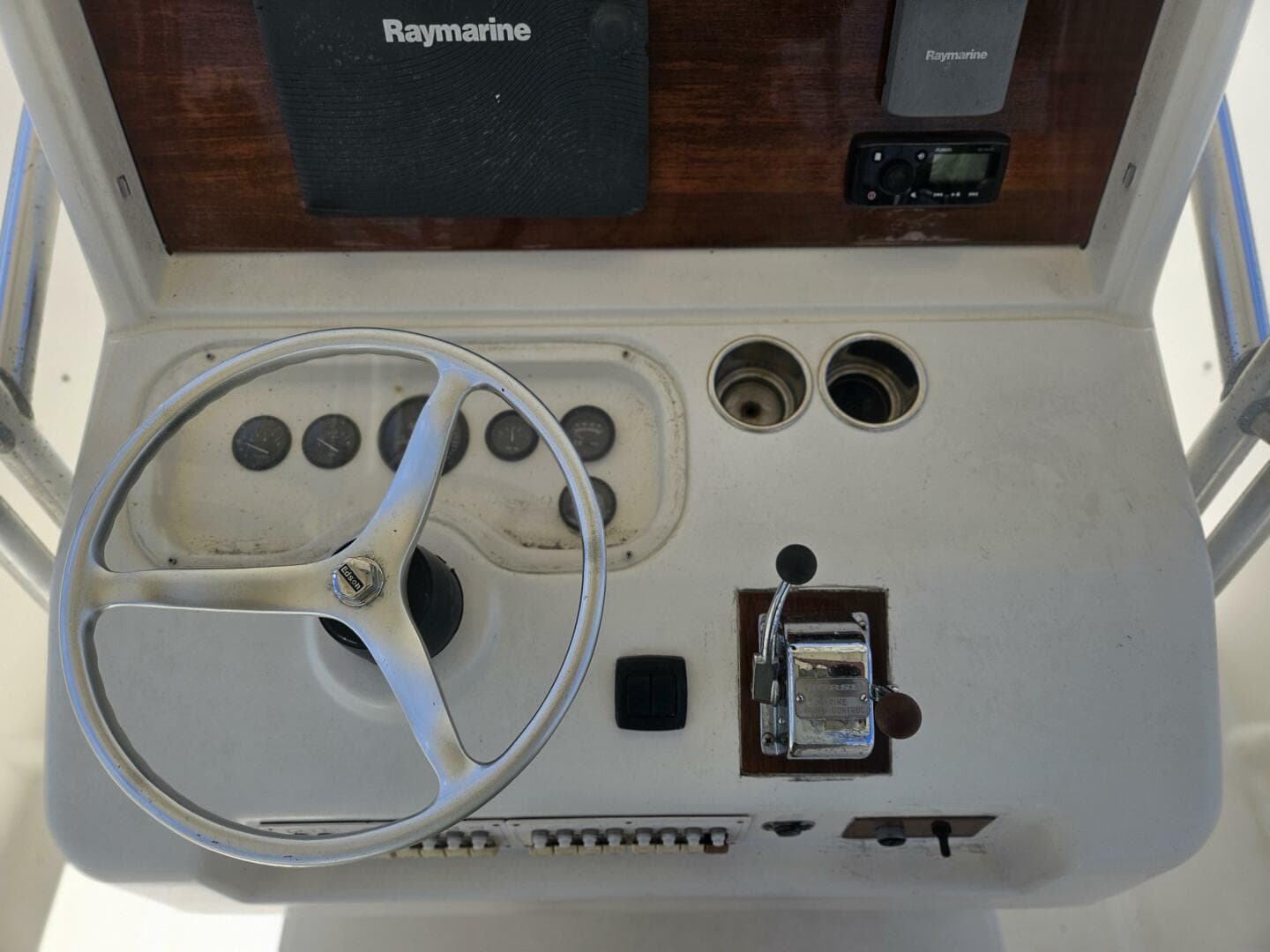 1995 Pursuit 2600 CC