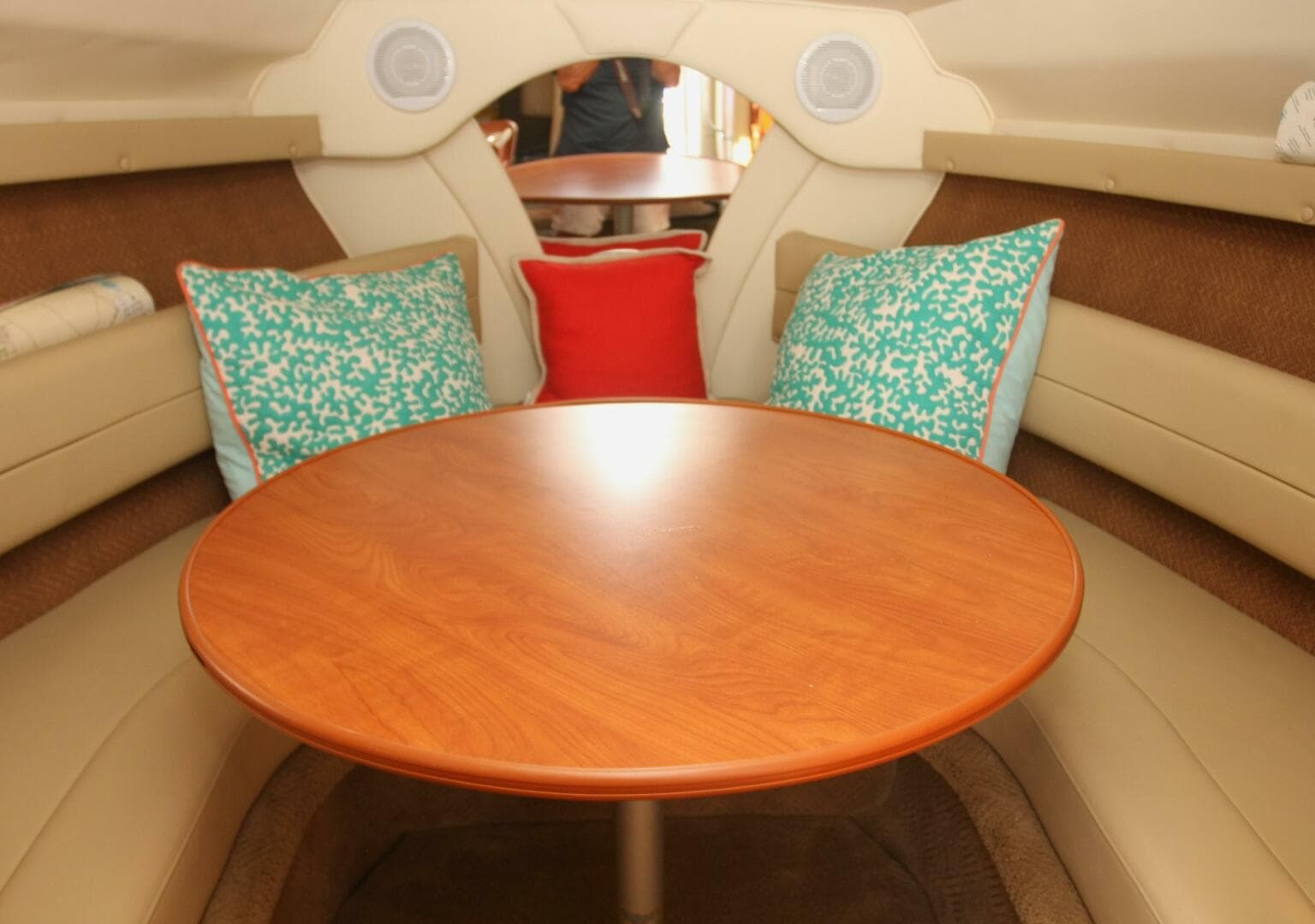 2006 Rinker 270 Fiesta Vee