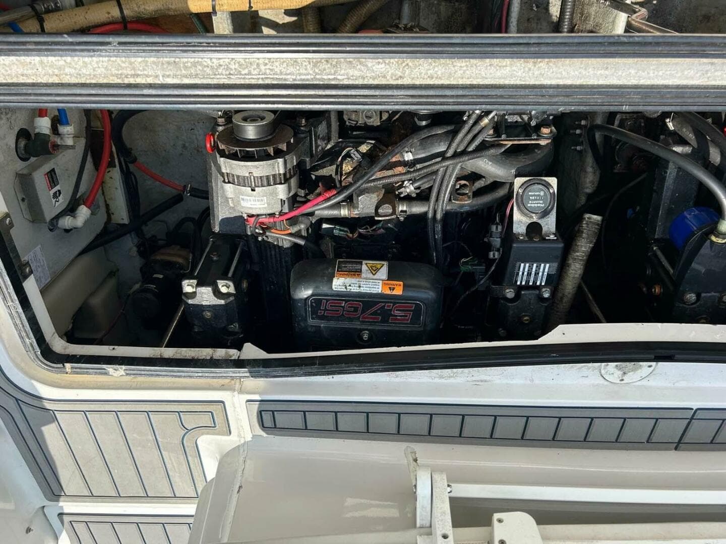 2001 Four Winns 328 Vista