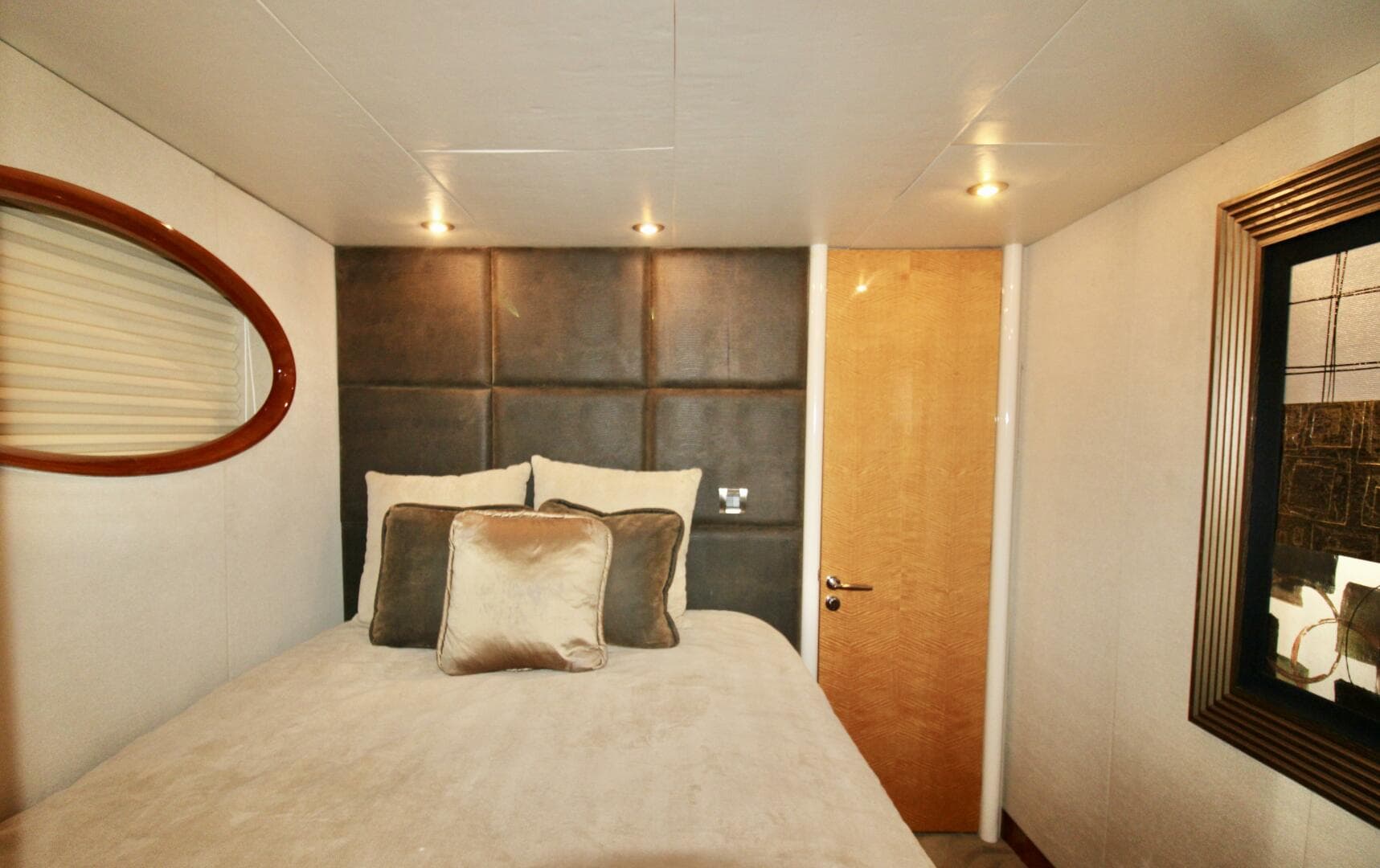 2007 Lazzara 74 Motor Yacht Kathleen