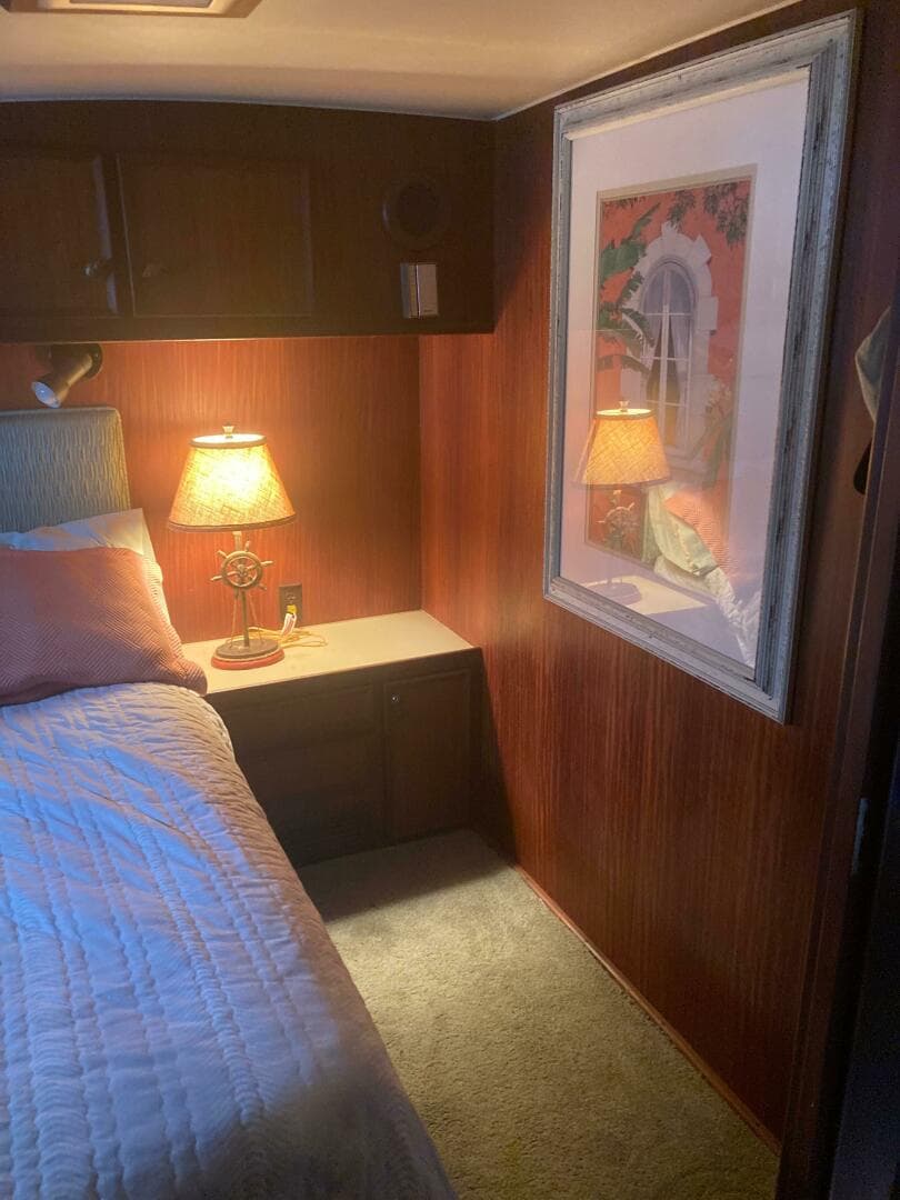 1983 Hatteras SportFish