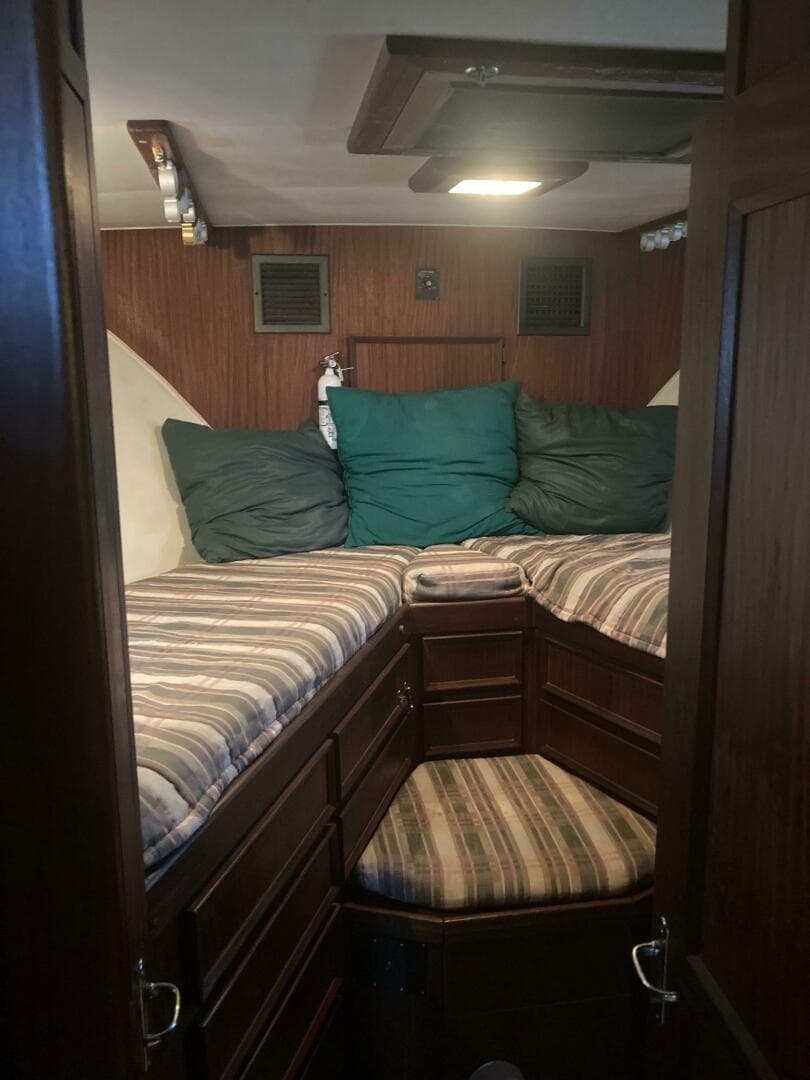 1983 Hatteras SportFish