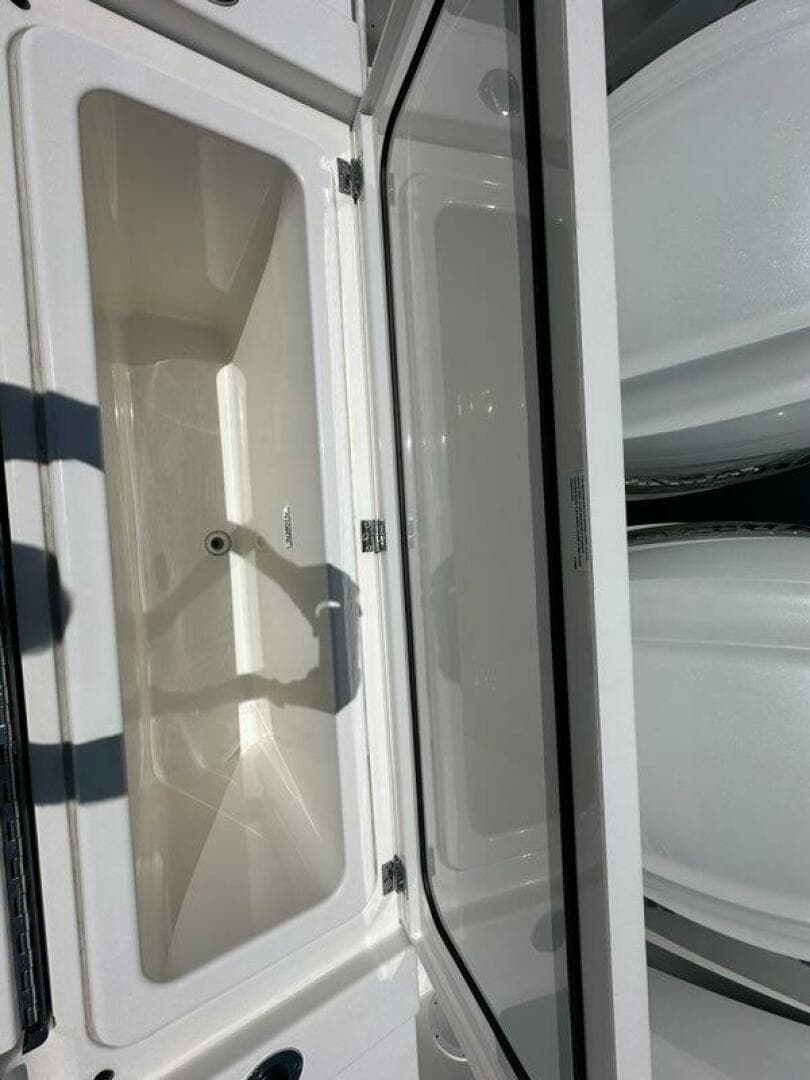 2021 Pursuit 428 Sport