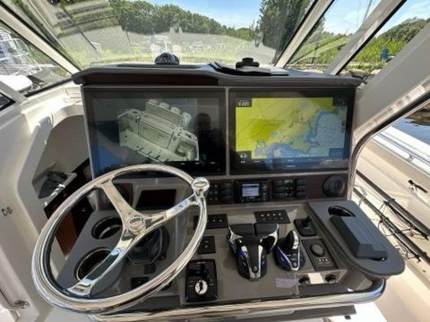 2021 Pursuit 428 Sport