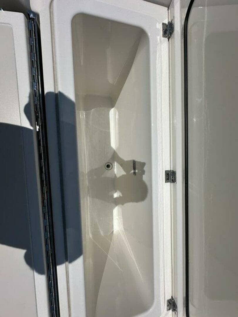 2021 Pursuit 428 Sport