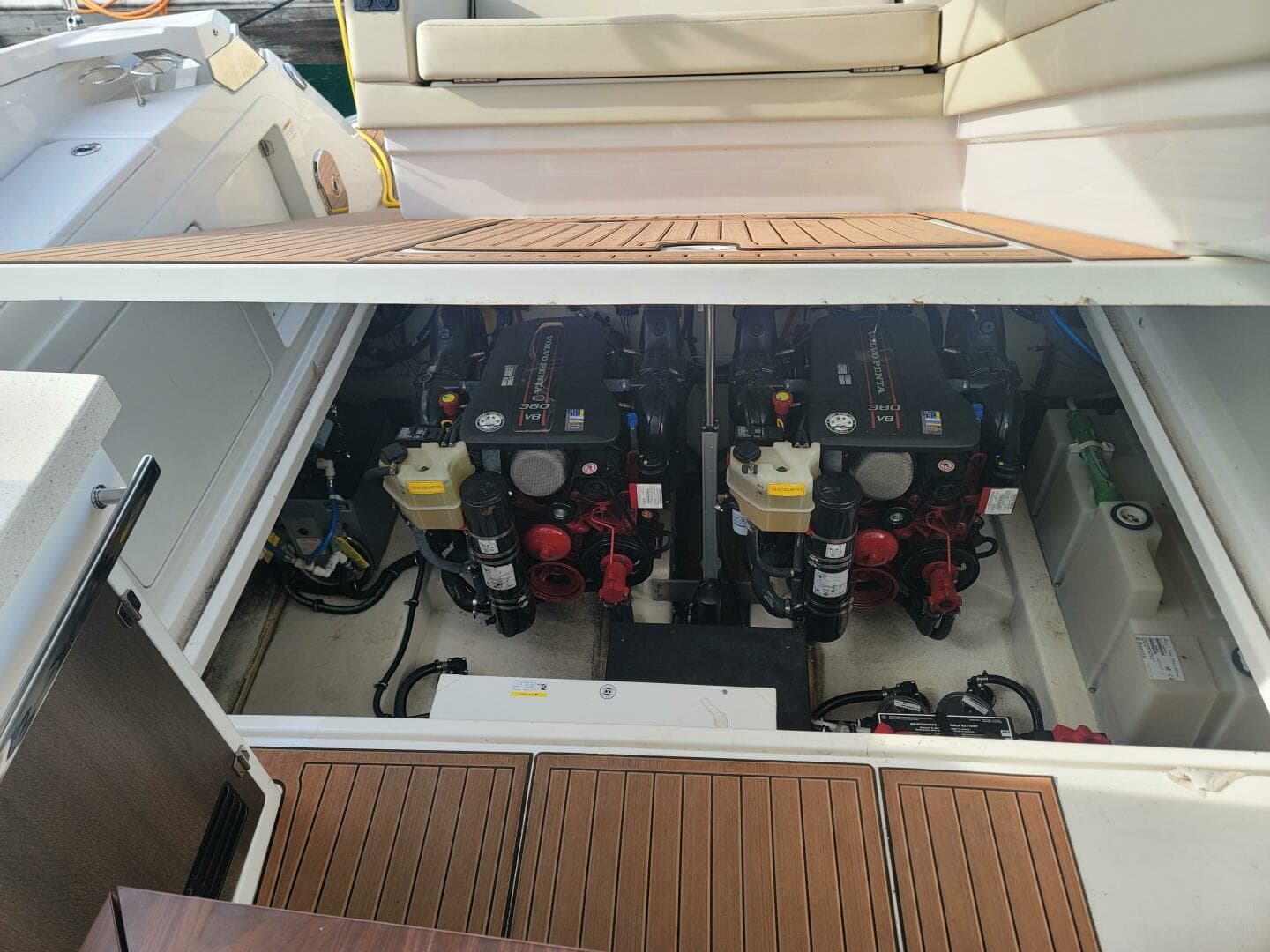 2017 Monterey 360 Sport Coupe