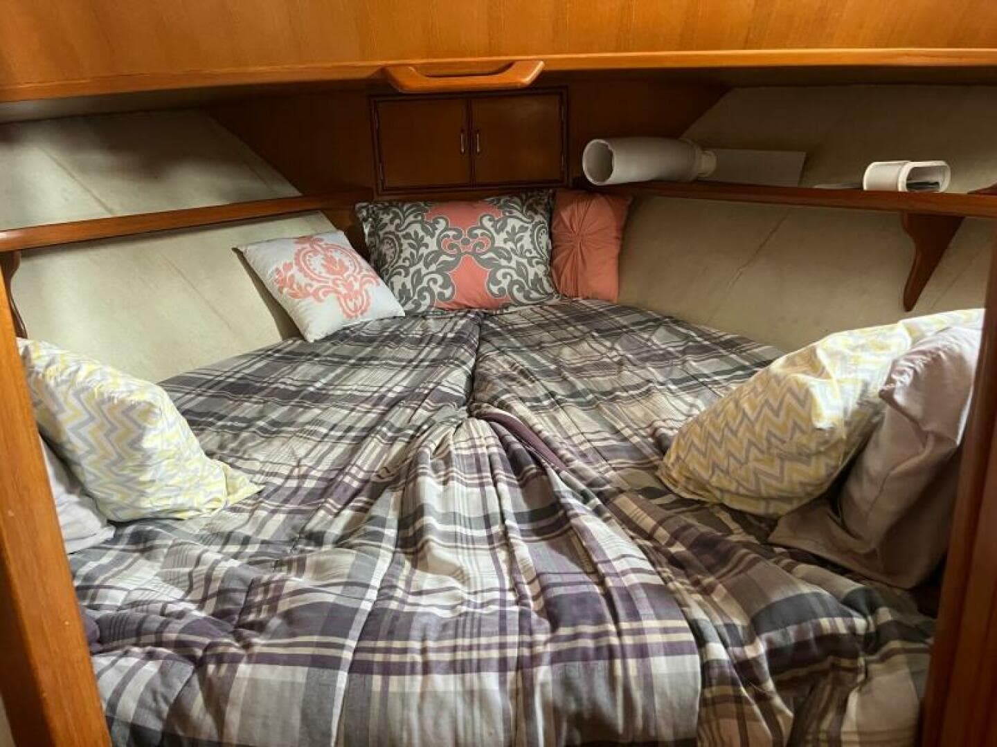 1988 CHB 46 Motor Yacht