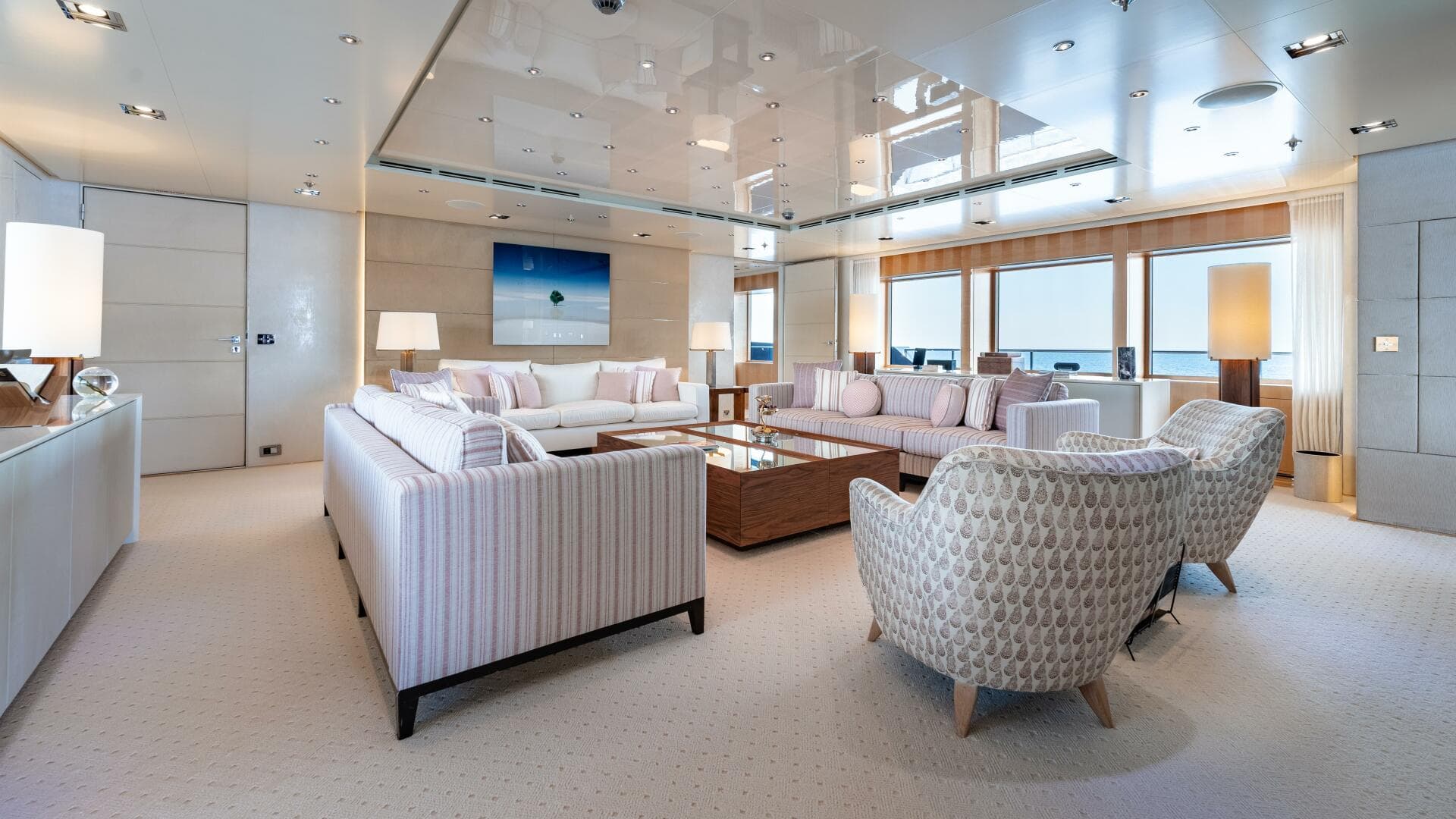 Loon 221' Main Deck Salon