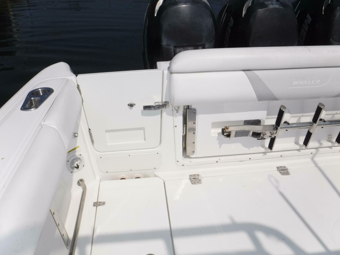 2014 Boston Whaler 370 Outrage