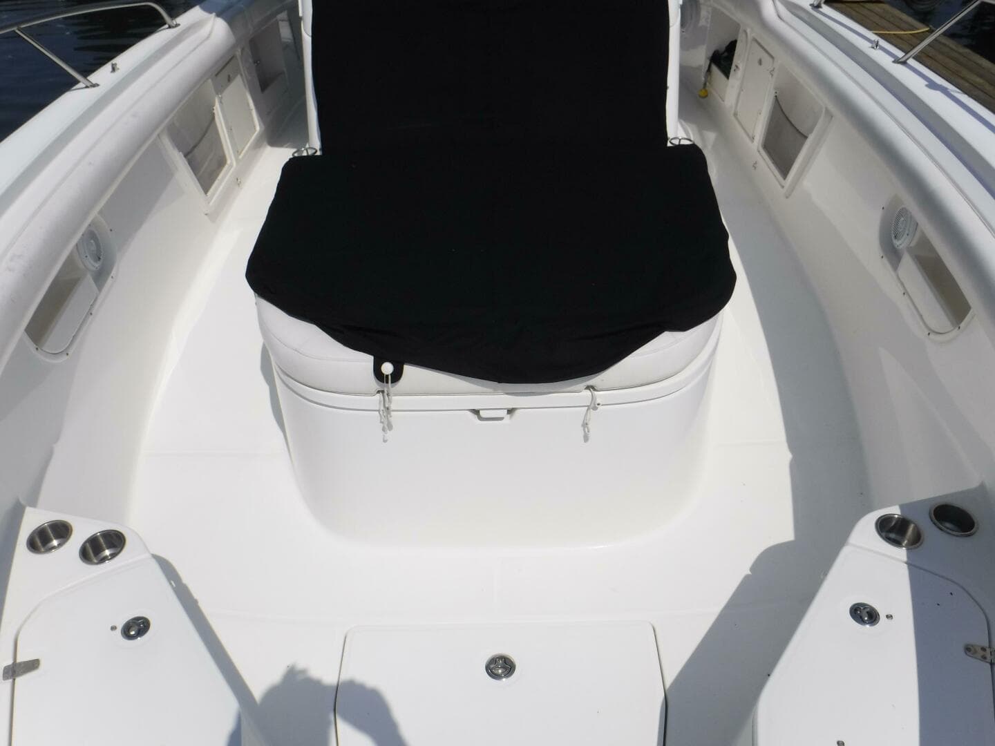 2014 Boston Whaler 370 Outrage