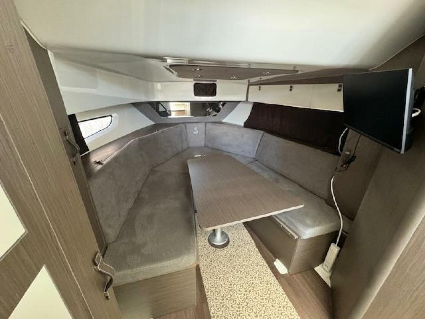 2022 Beneteau 32 Gran Turismo - FORTUNA