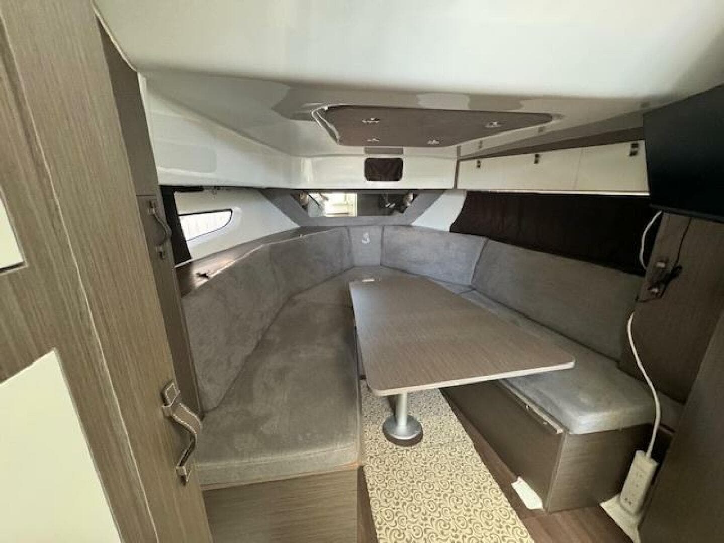 2022 Beneteau 32 Gran Turismo - FORTUNA