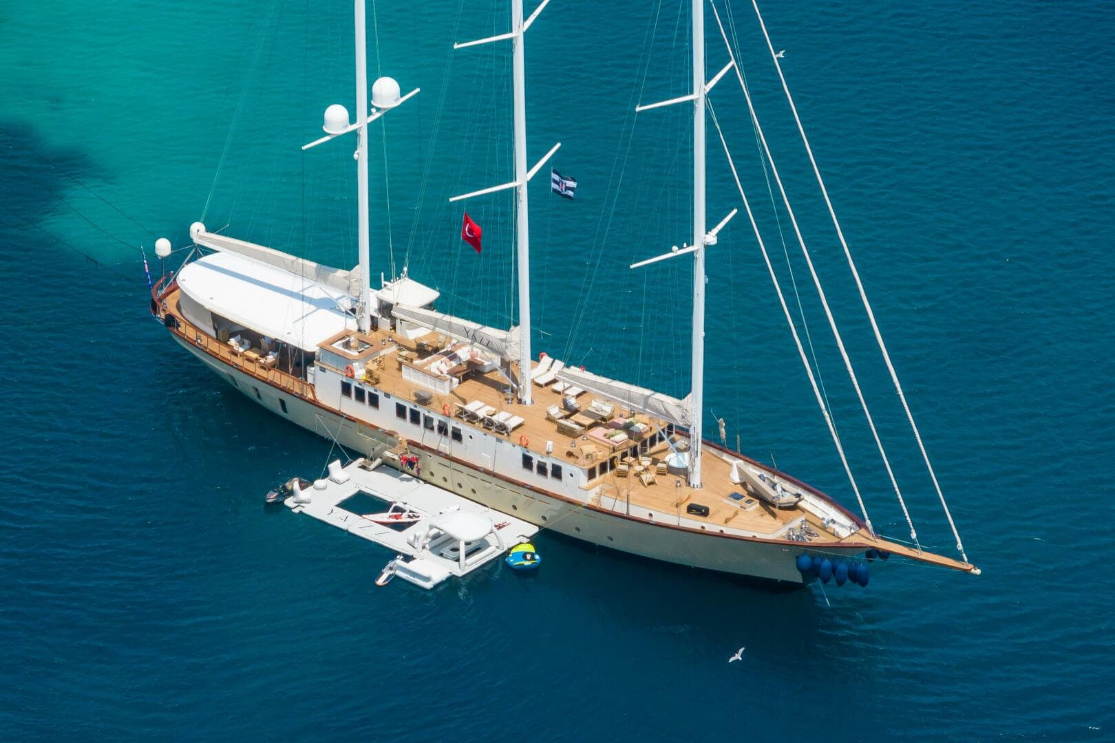 2007 Aegean Yacht 