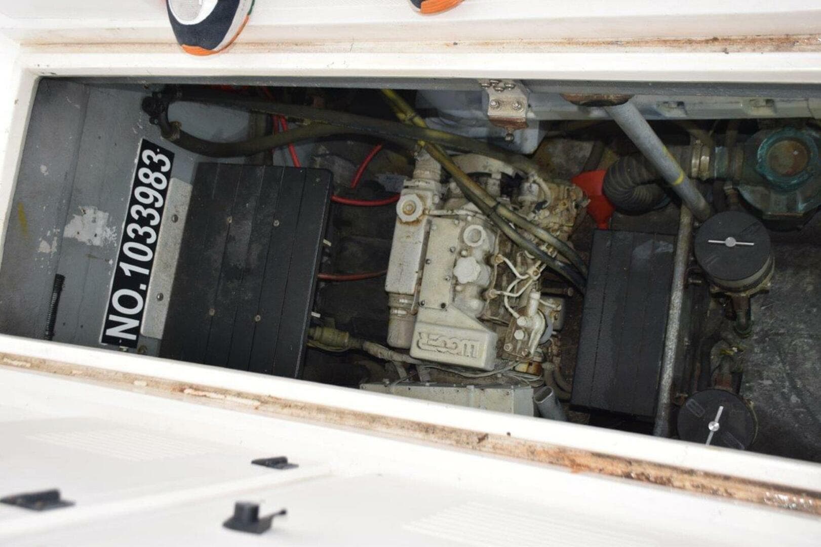 Northern Lights Generator Aft, Center Hatch