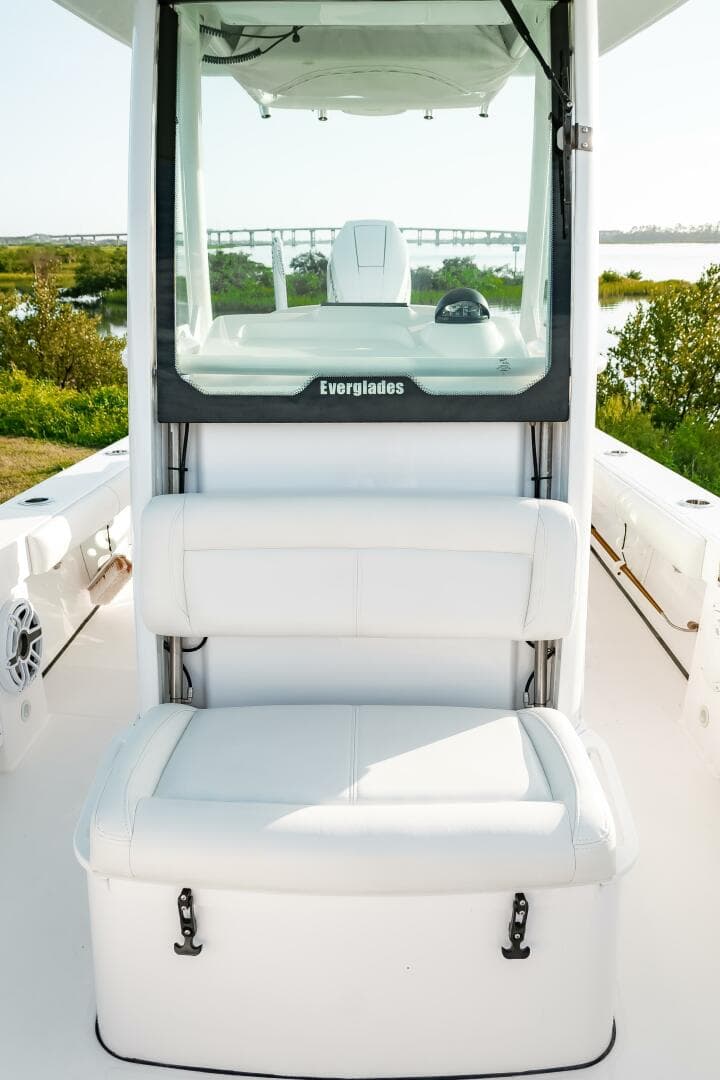 2022 Everglades 253CC