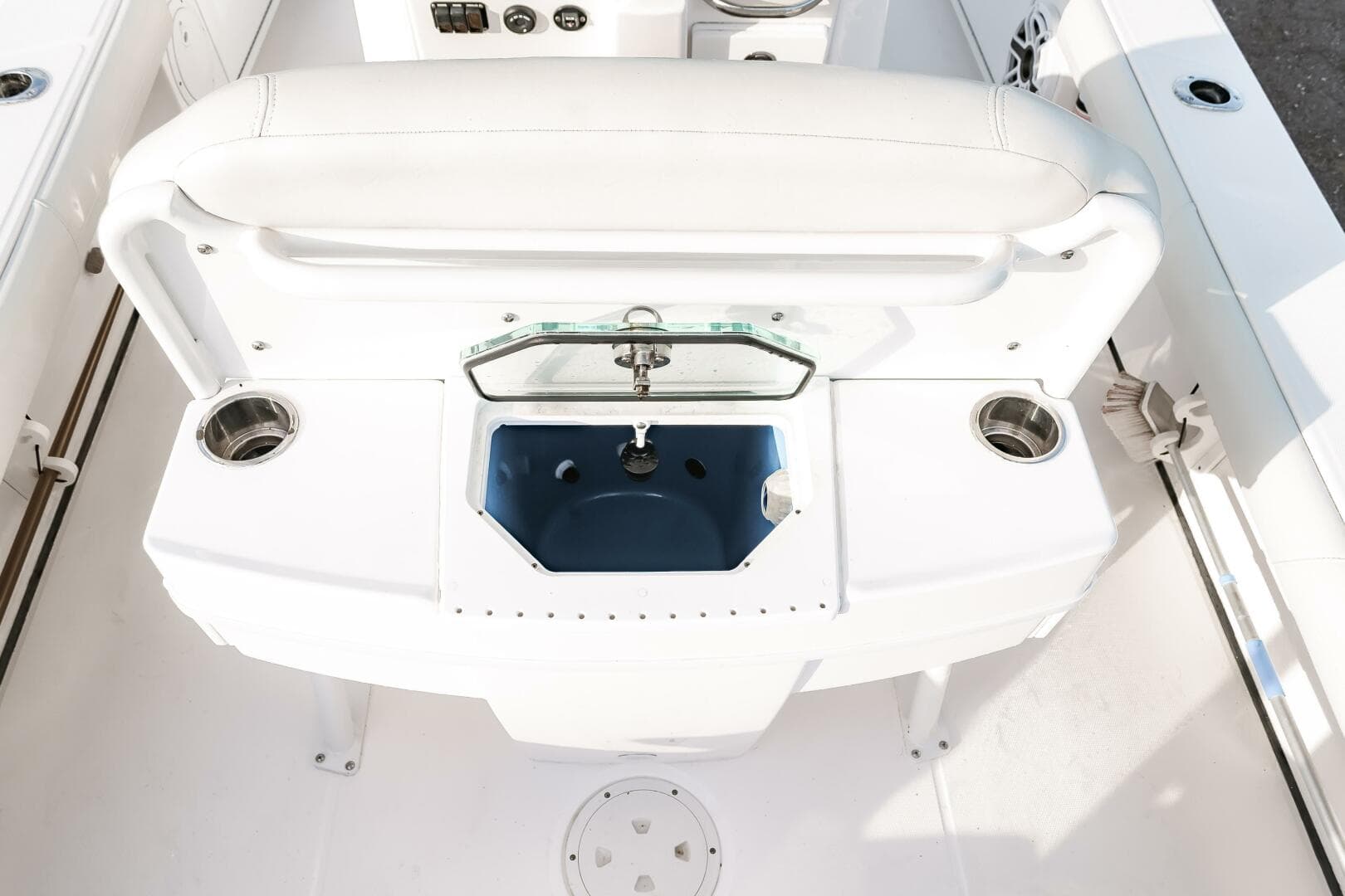 2022 Everglades 253CC