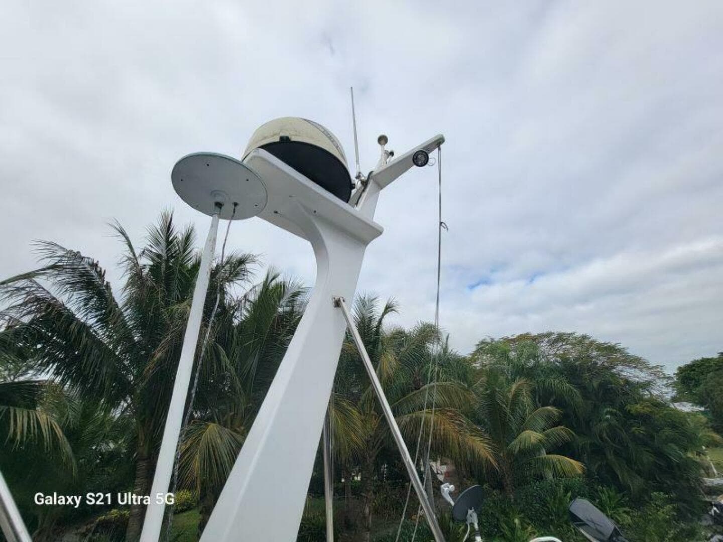 1987 Marine Trader Wide Body