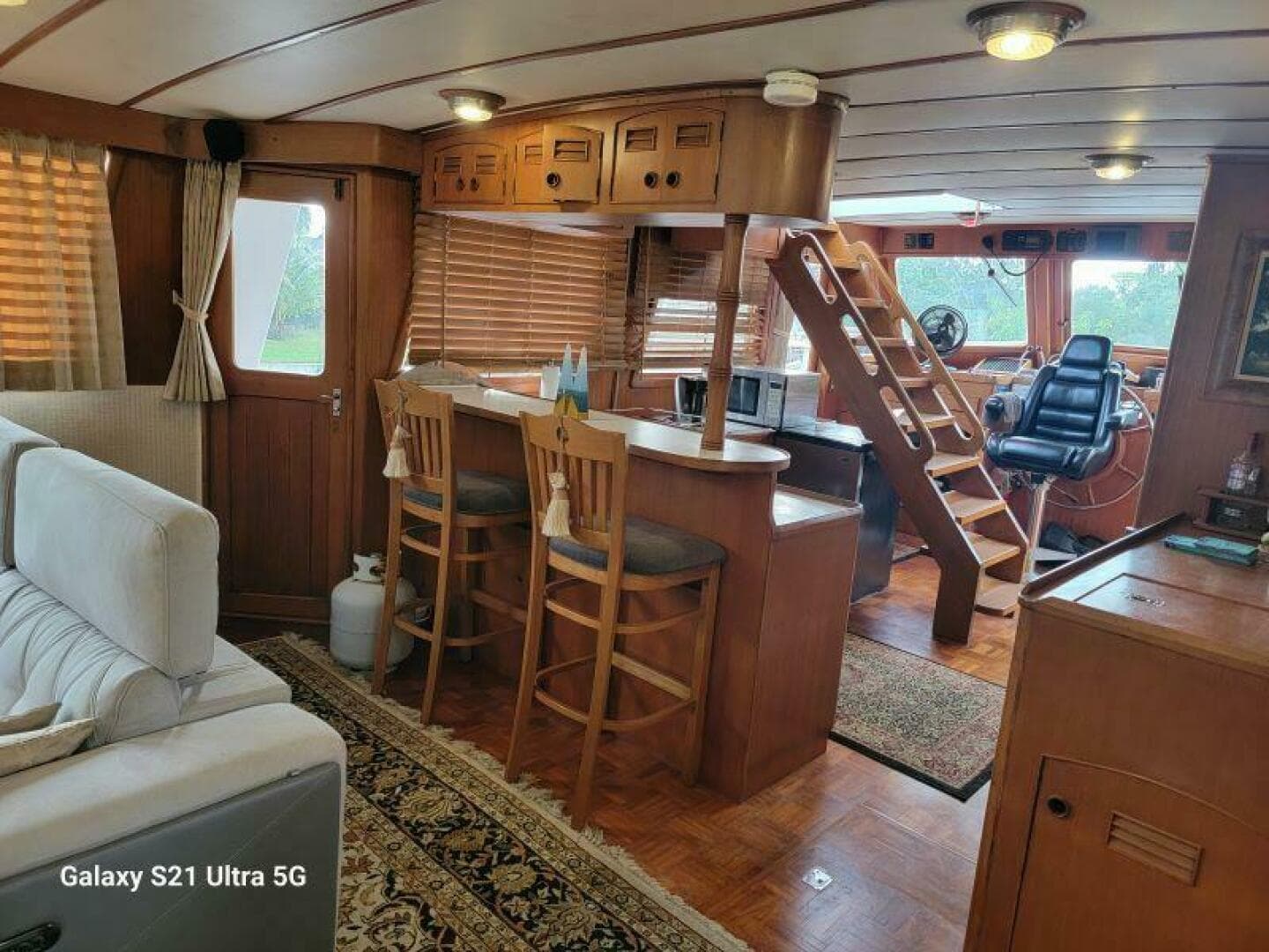 1987 Marine Trader Wide Body