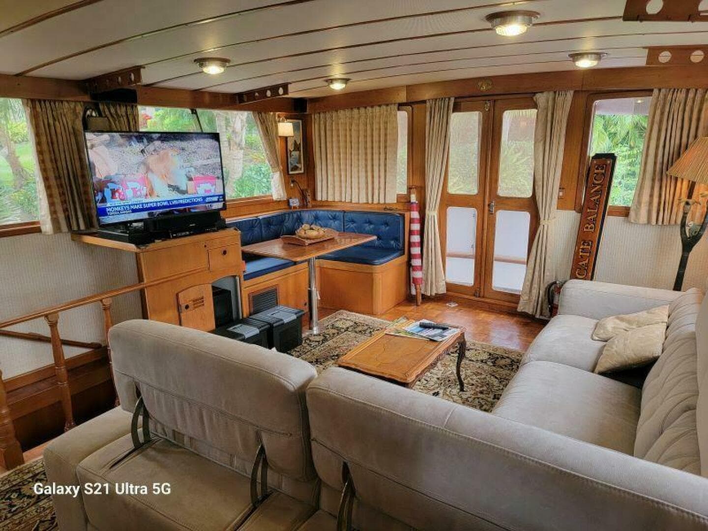 1987 Marine Trader Wide Body