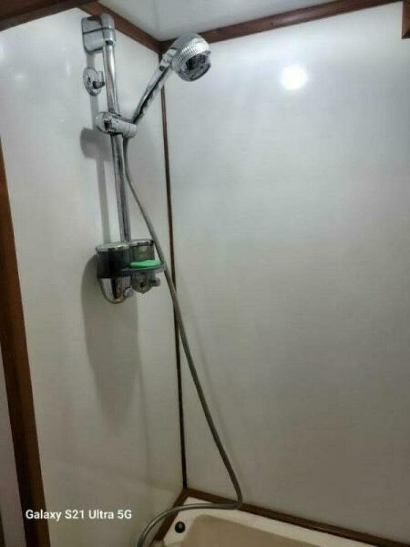 1987 Marine Trader Wide Body