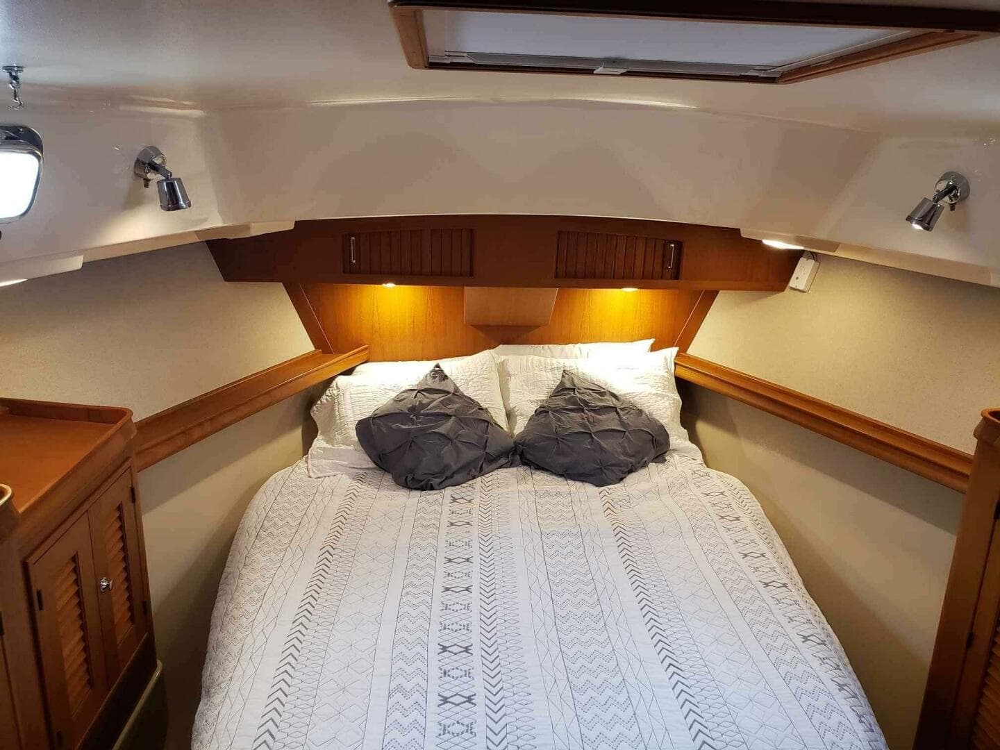 2005 Island Packet 485