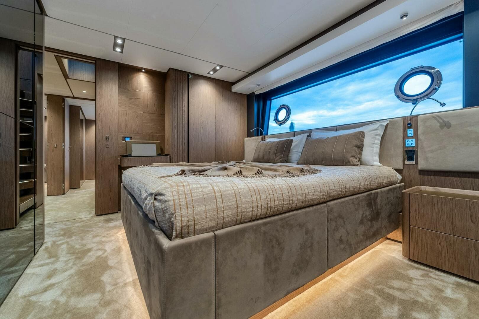 2023 Ferretti Yachts Ferretti 1000
