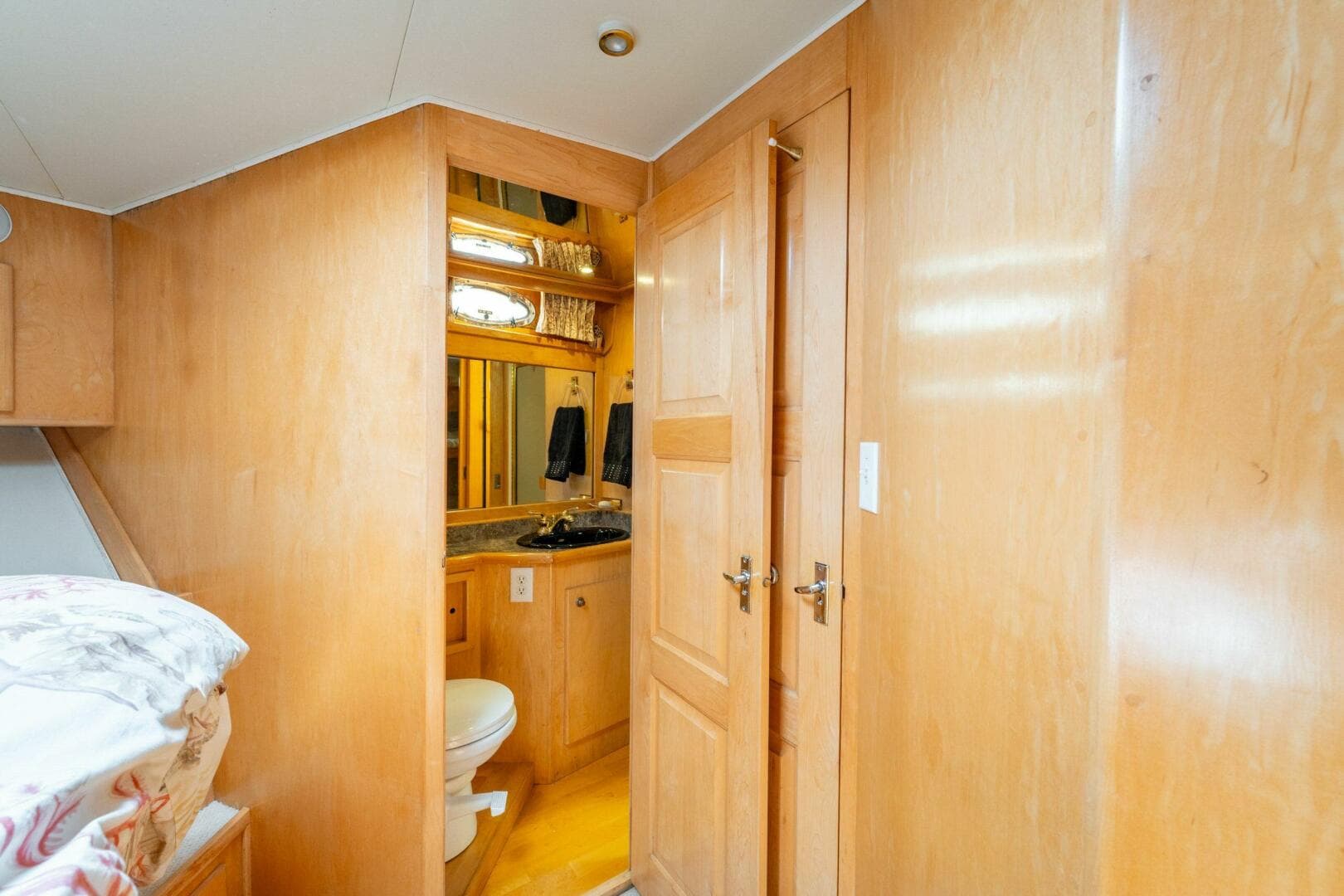 1997 Navigator Sundance 5600