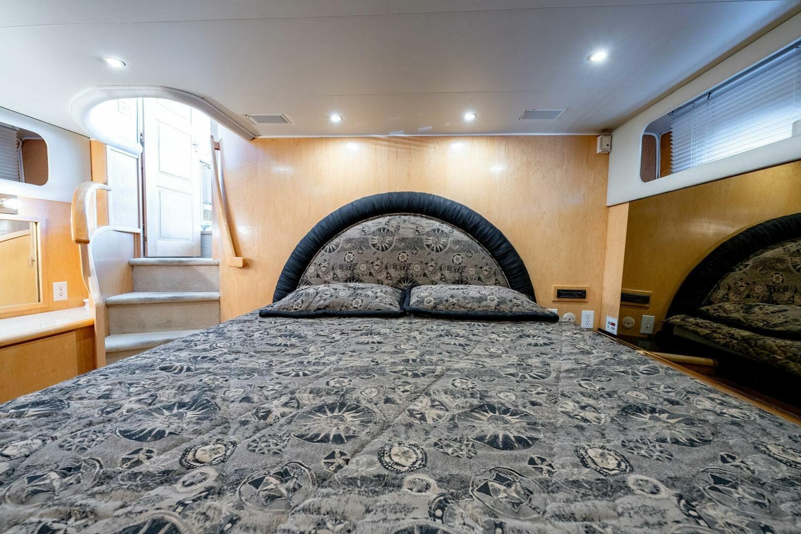 1997 Navigator Sundance 5600