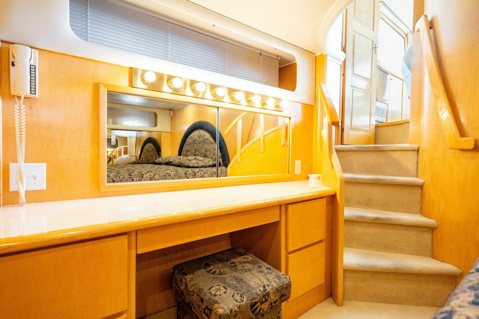 1997 Navigator Sundance 5600