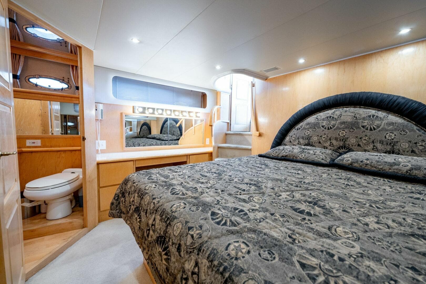 1997 Navigator Sundance 5600