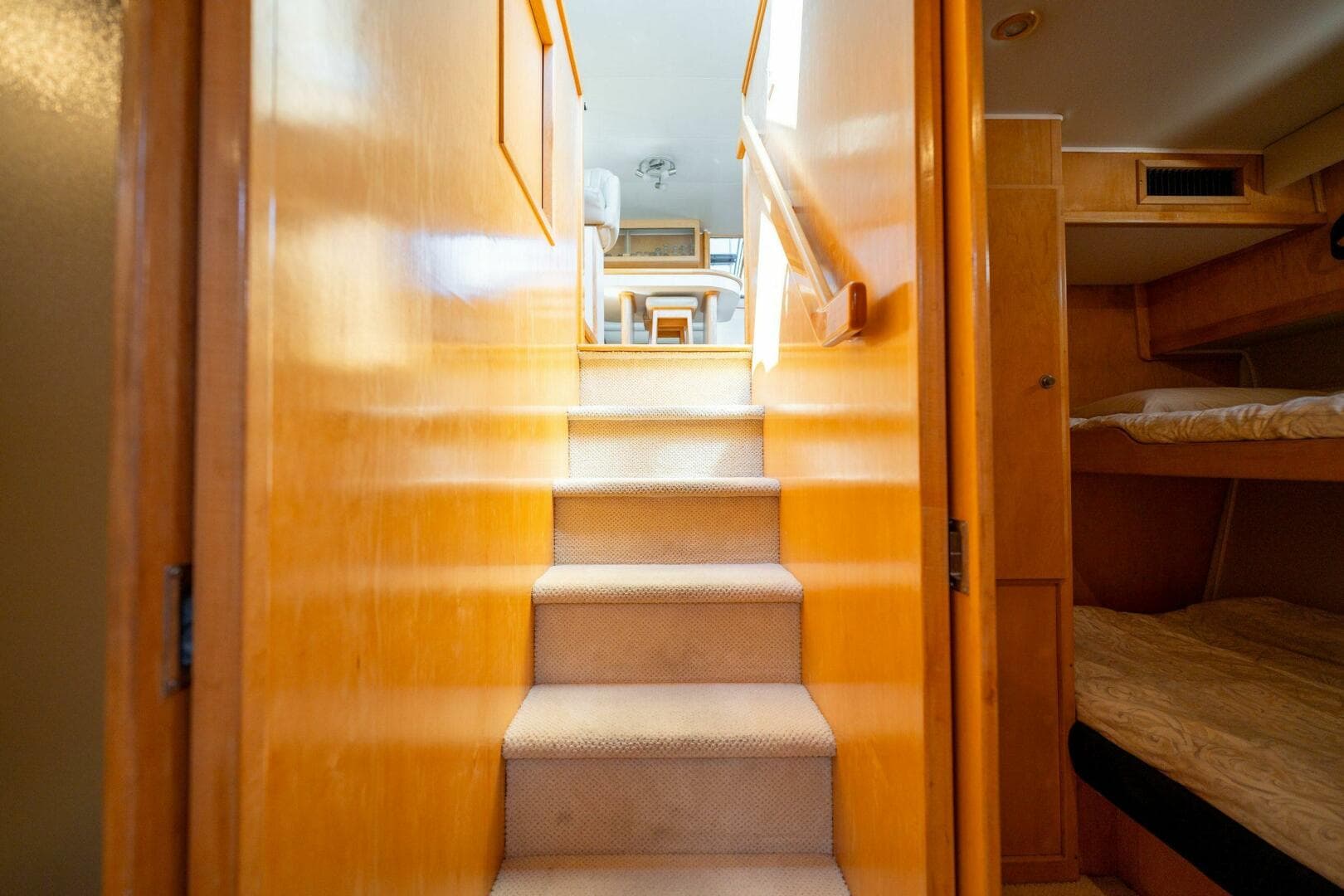 1997 Navigator Sundance 5600