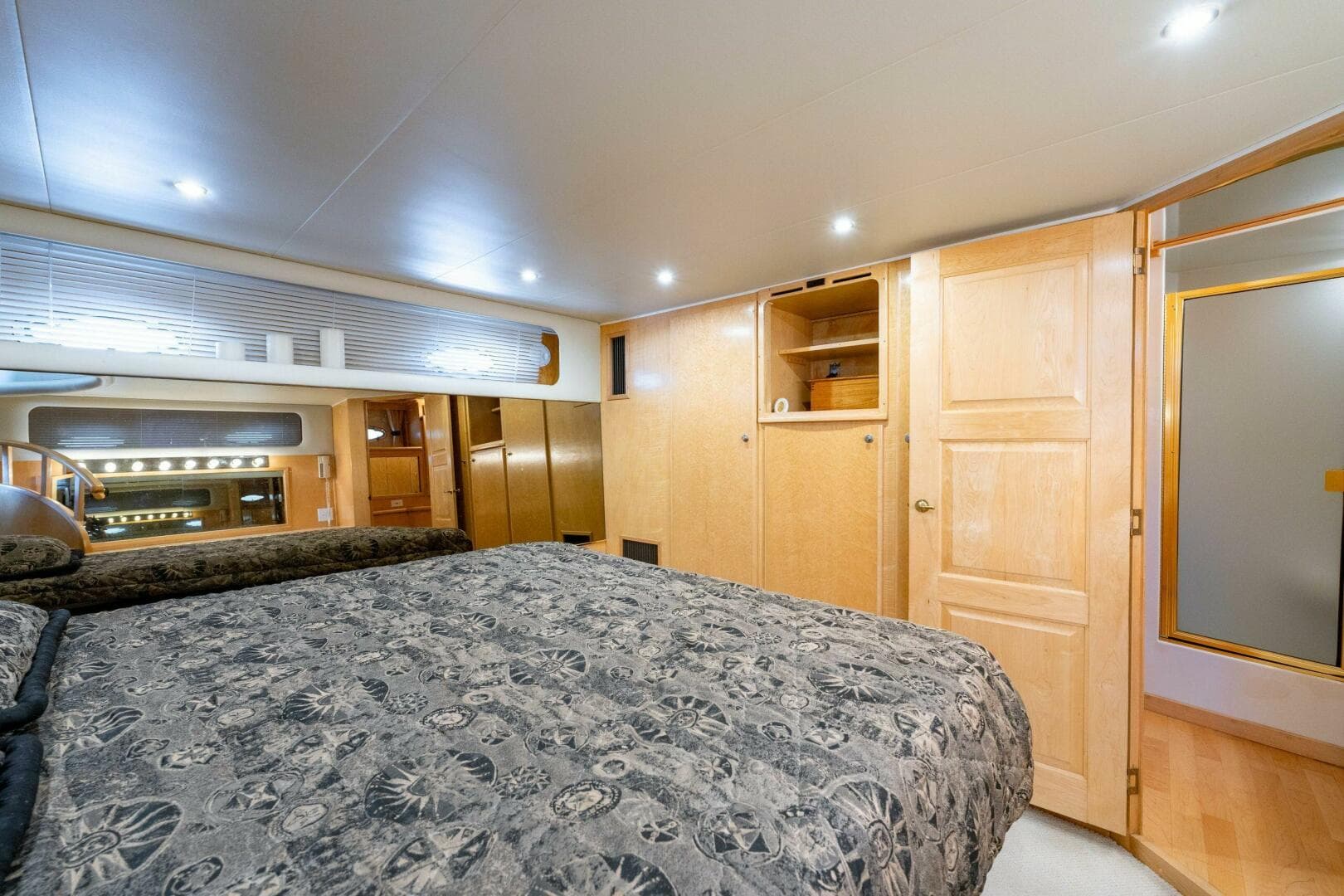 1997 Navigator Sundance 5600