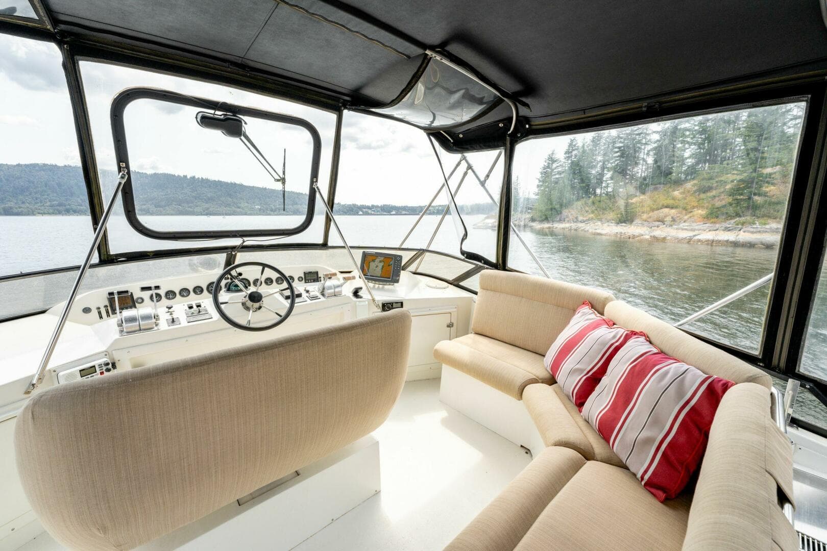 1997 Navigator Sundance 5600