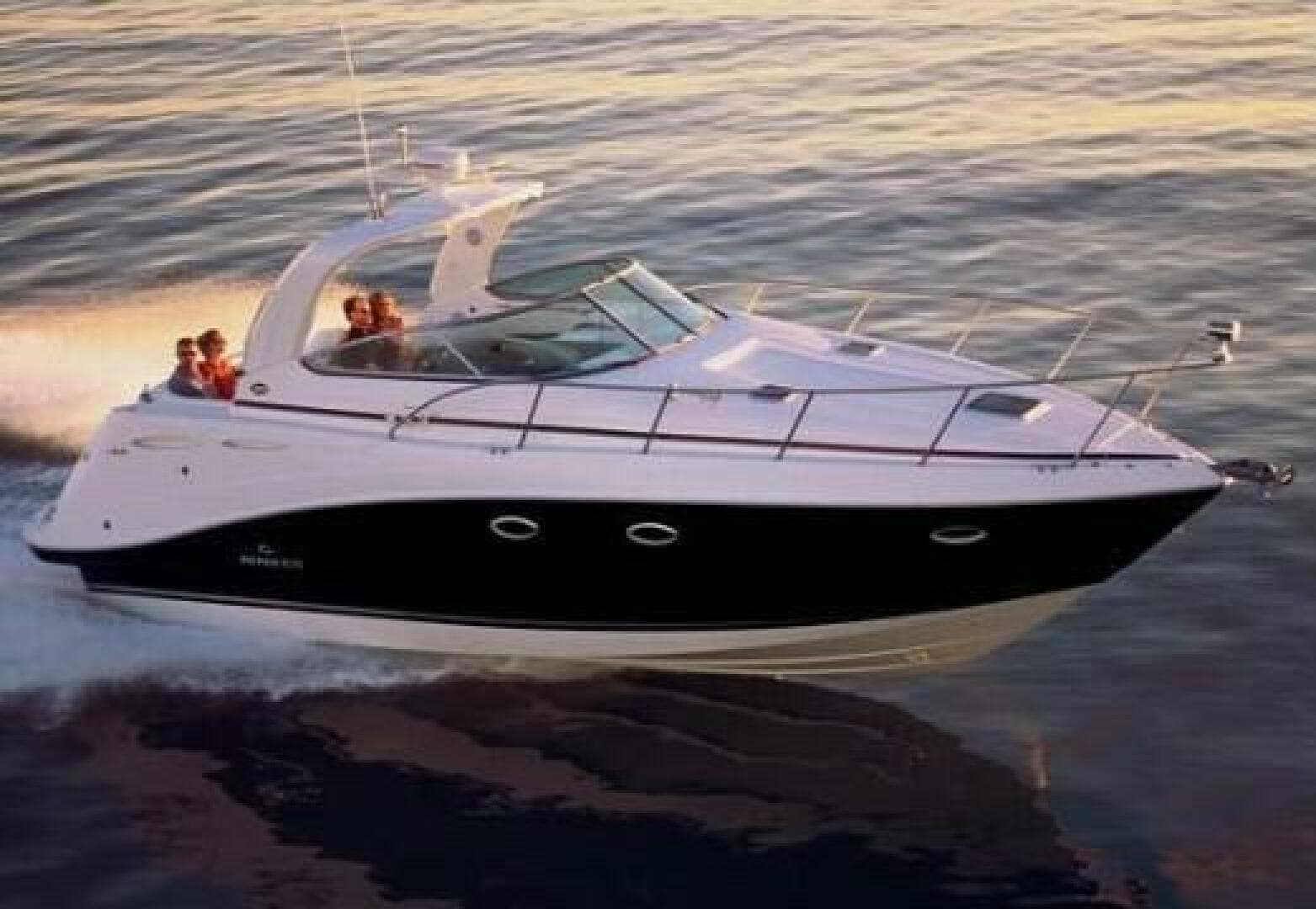 2007 Rinker 350 Express Cruiser