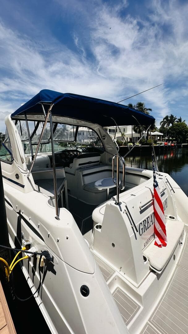 2007 Rinker 350 Express Cruiser