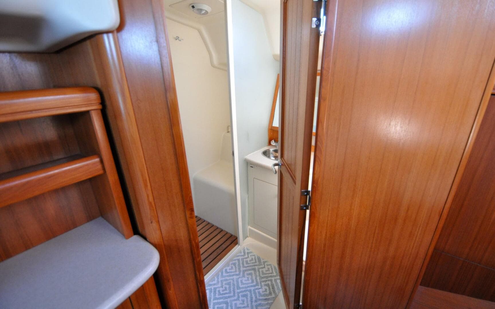 Hunter 45CC   Coralee   Offered For Sale640