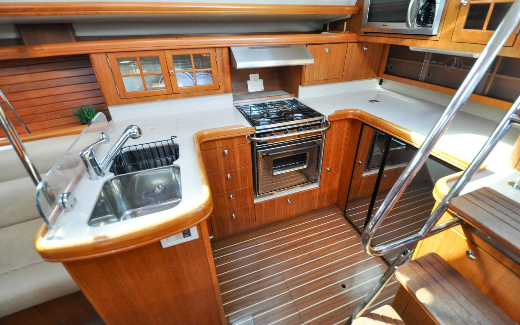 Hunter 45CC   Coralee   Offered For Sale669