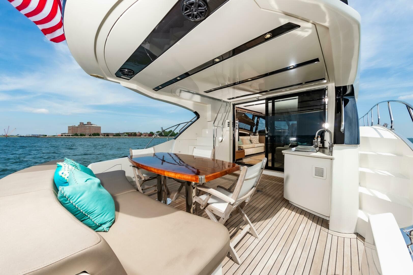 2013 Marquis 63 Sport Yacht