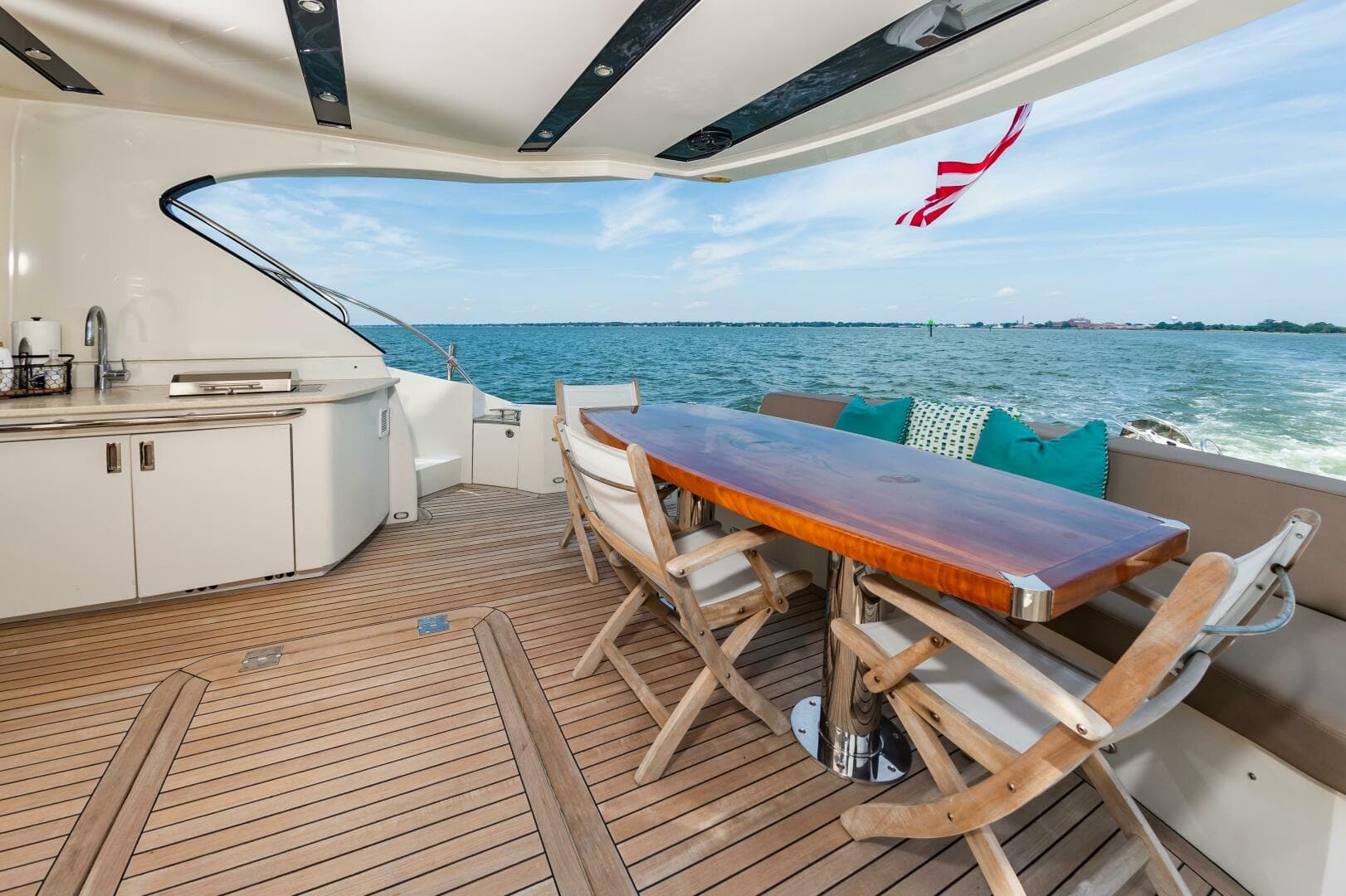 2013 Marquis 63 Sport Yacht