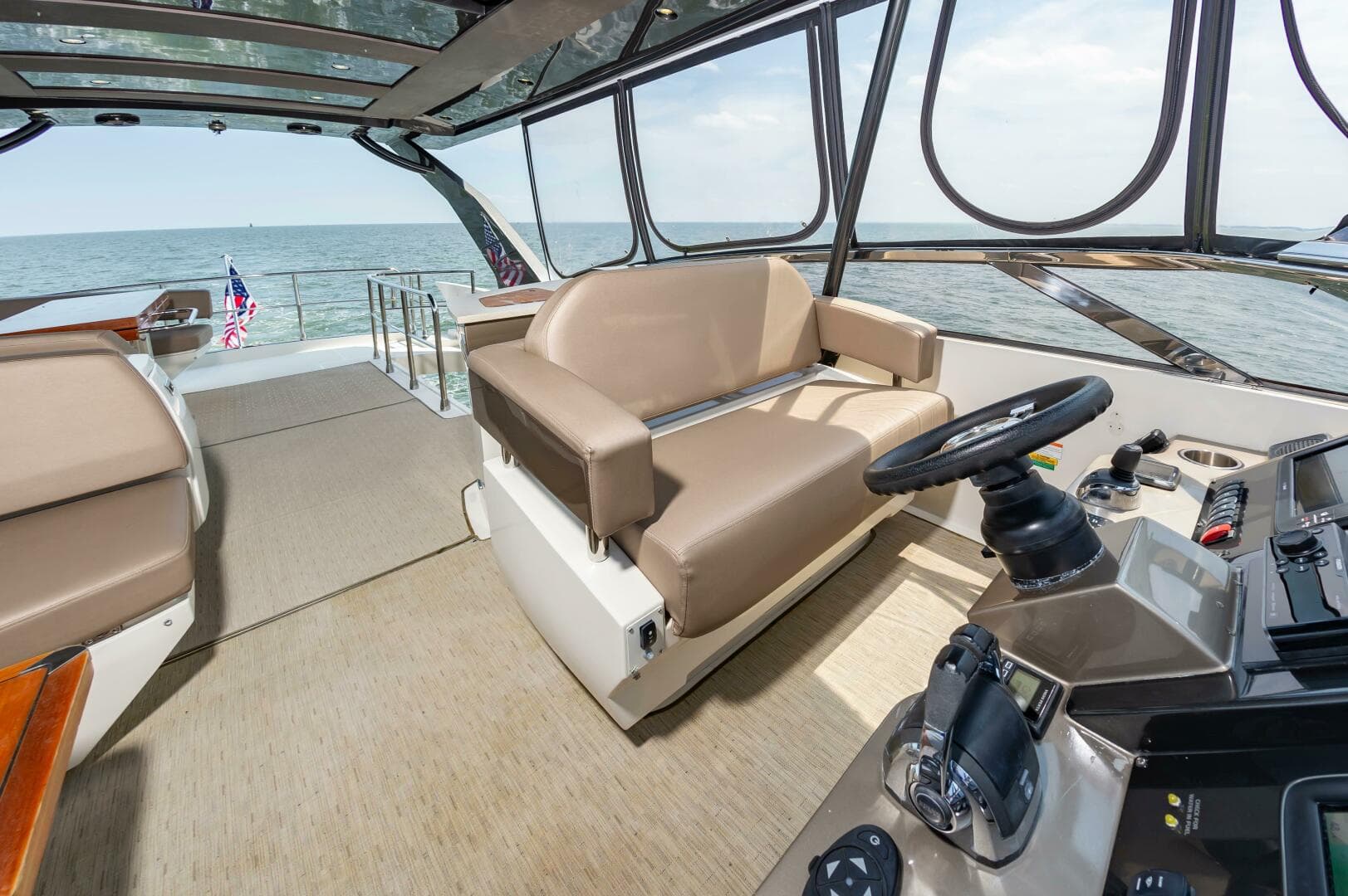 2013 Marquis 63 Sport Yacht