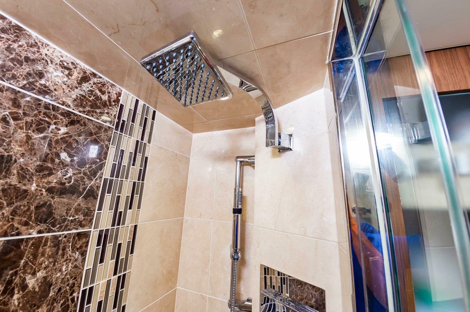 2013 Marquis 63 Sport Yacht