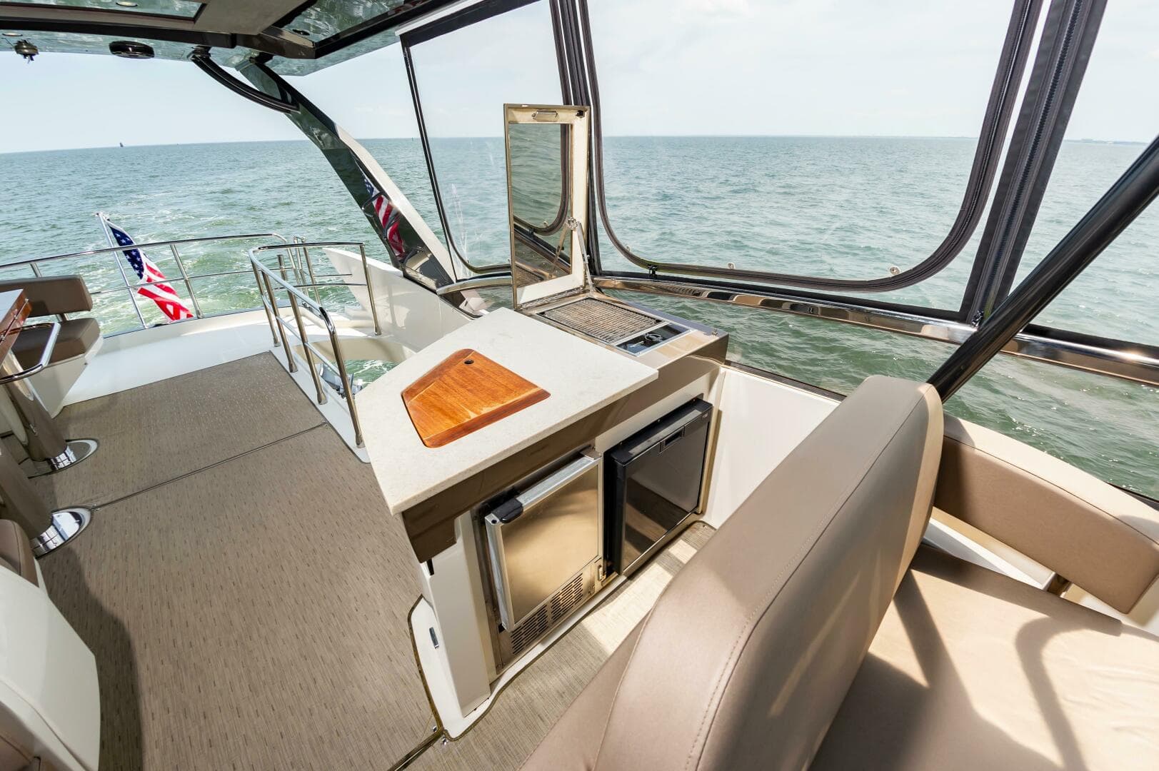 2013 Marquis 63 Sport Yacht