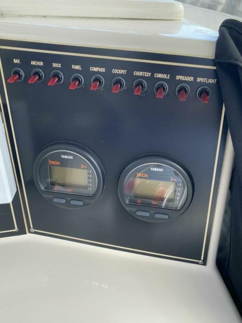 1995 Ocean Master 3100