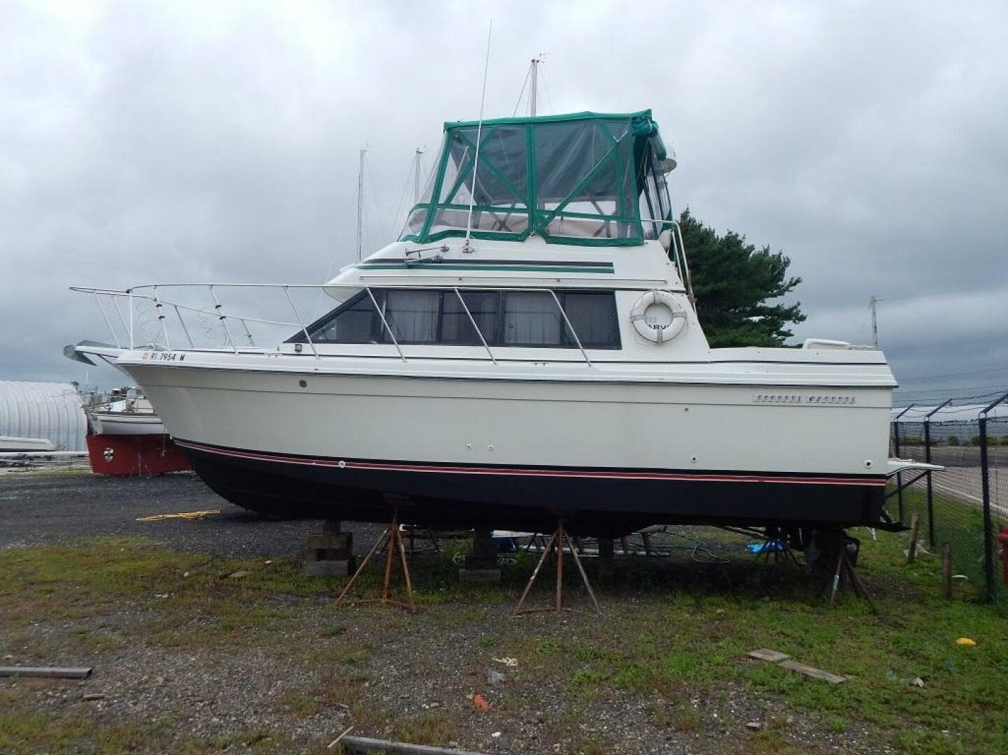 1983 Carver Mariner 2897