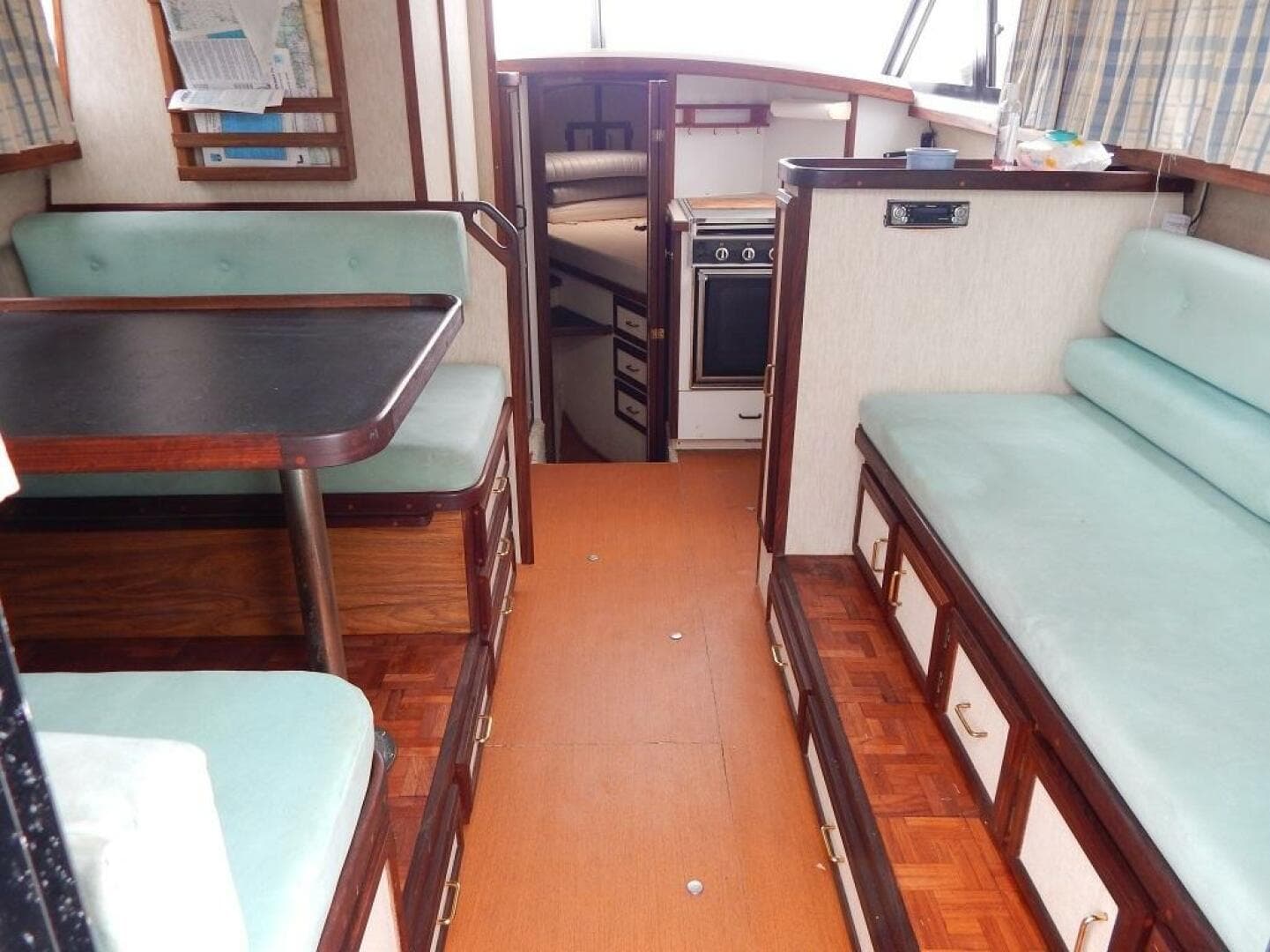 1983 Carver Mariner 2897