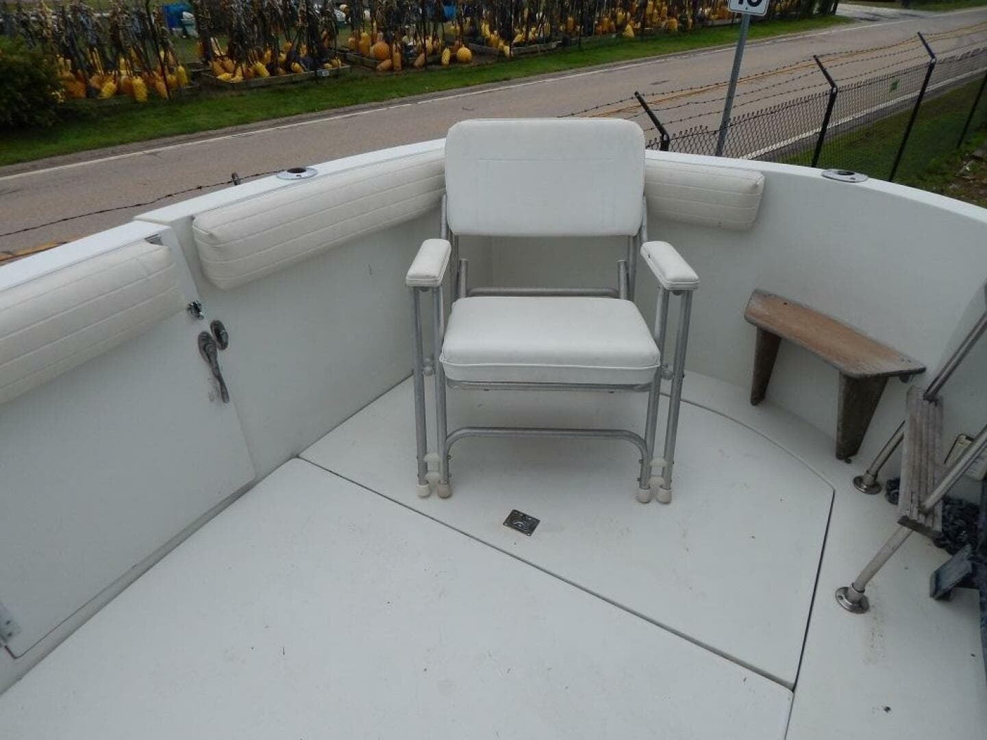 1983 Carver Mariner 2897