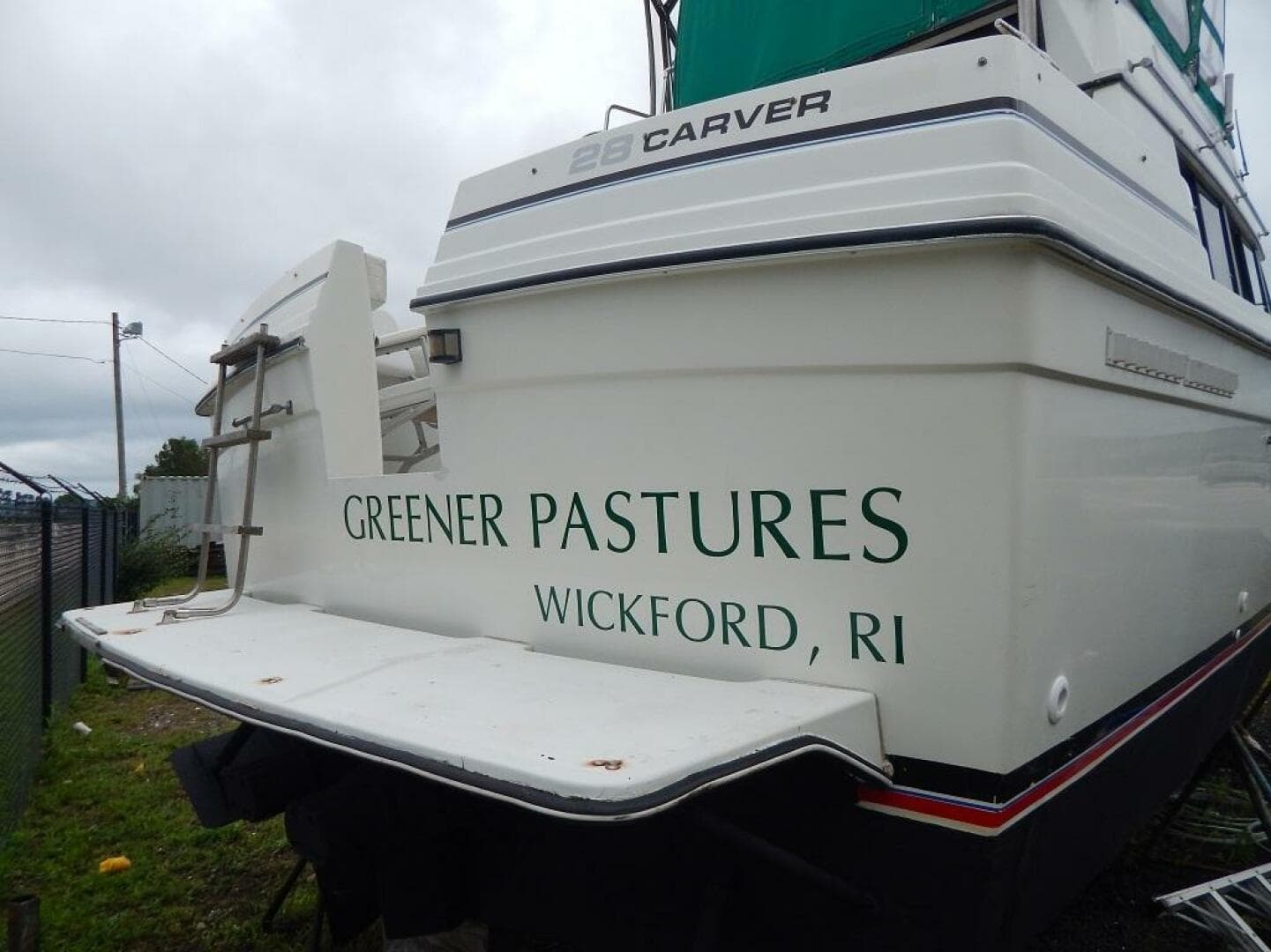 1983 Carver Mariner 2897